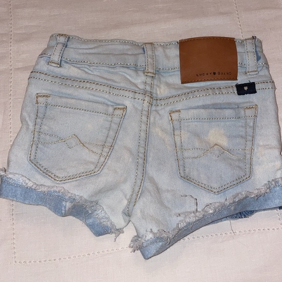 LUCKY BRAND Toddler Girls Riley Short. Size 2T. - Picture 2 of 3